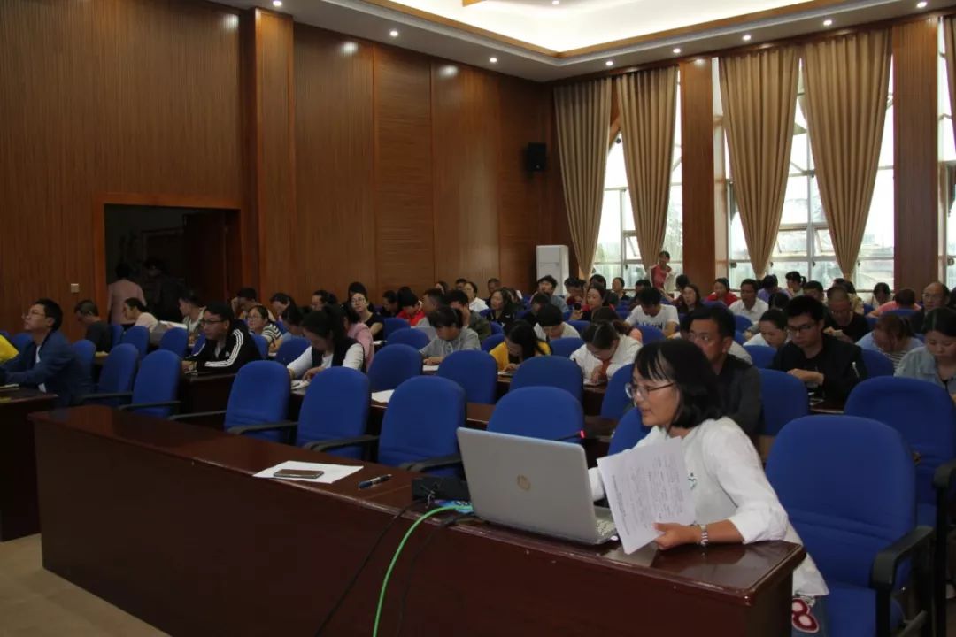 健康扶贫政策知识培训2.jpg